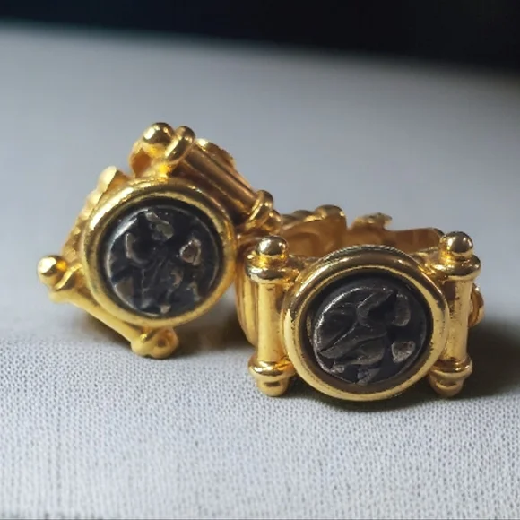 JESARA Vintage 80's Etruscan Coin Clip-on Earrings - Picture 3 of 4